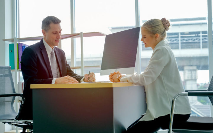 Feedback w pracy – jak udzielać informacji zwrotnej pracownikowi?