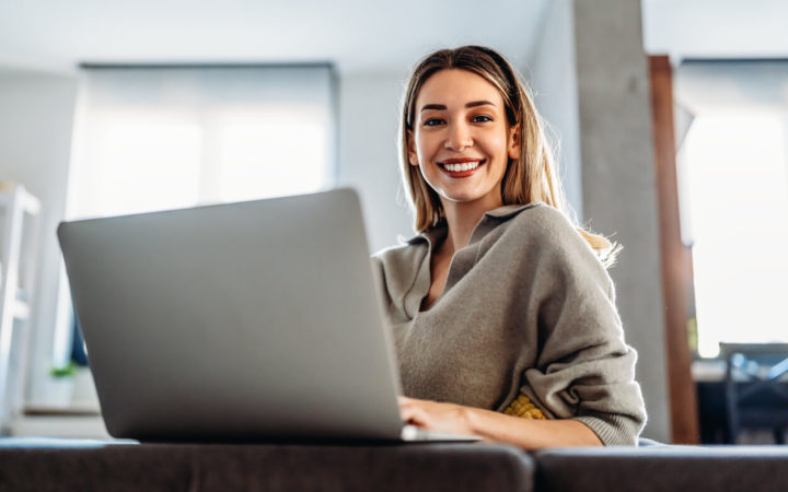 Jak rozliczać benefity na B2B? Podatek od benefitów dla samozatrudnionych